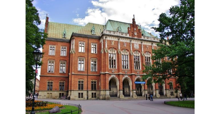 University of Social Sciences, Krakow, Poland
